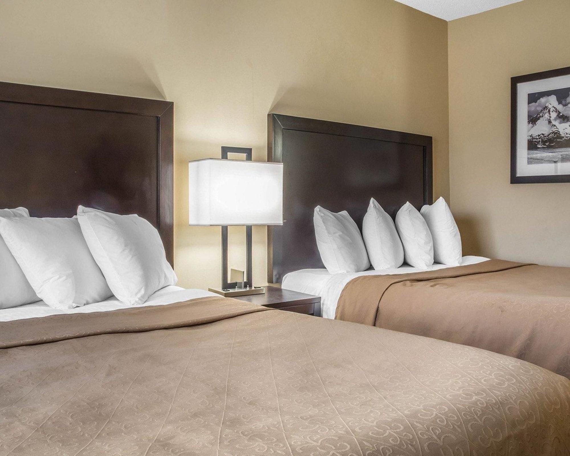Days Inn By Wyndham Barrie Buitenkant foto