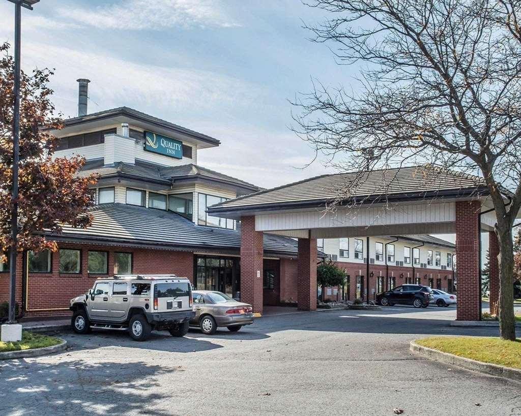 Days Inn By Wyndham Barrie Buitenkant foto