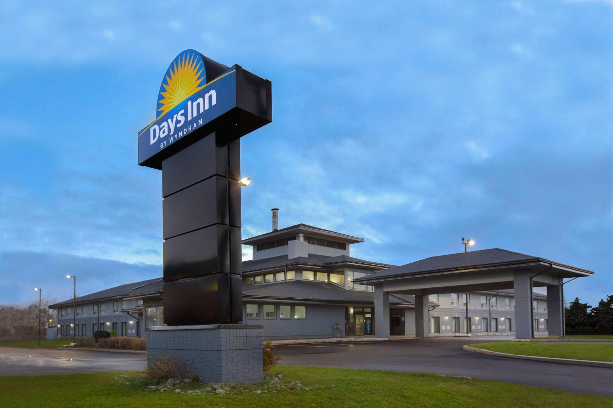 Days Inn By Wyndham Barrie Buitenkant foto
