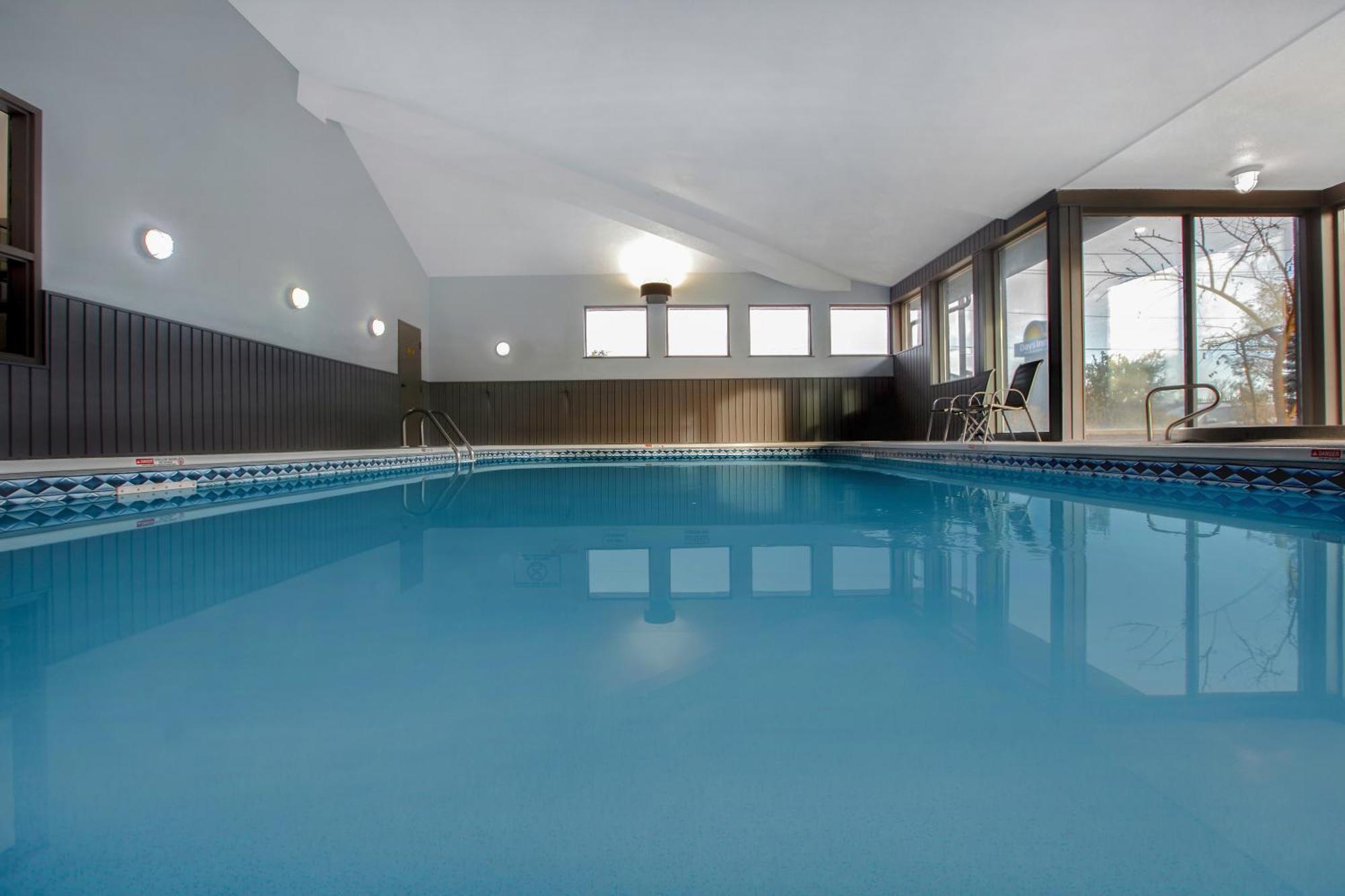 Days Inn By Wyndham Barrie Buitenkant foto