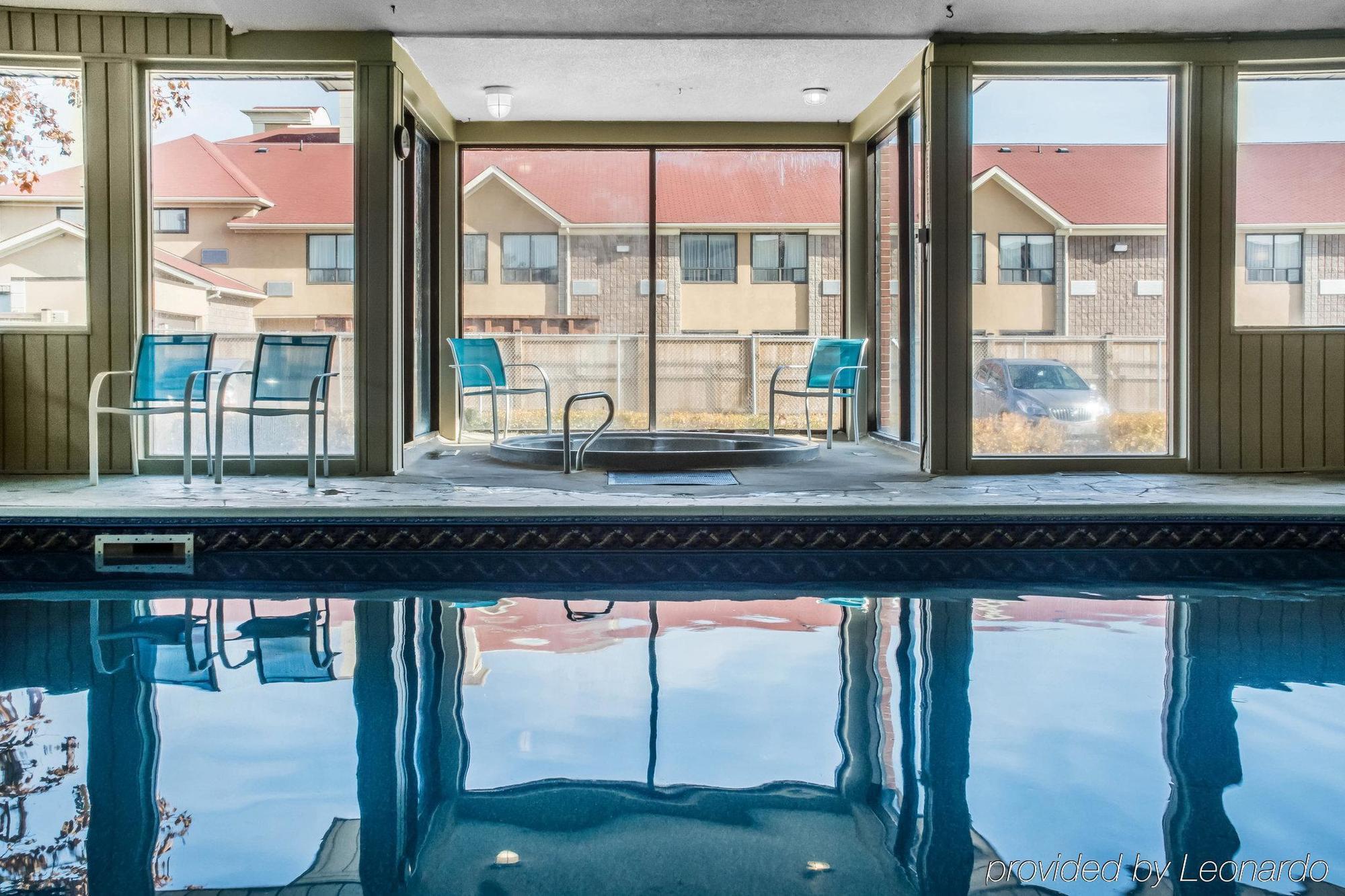Days Inn By Wyndham Barrie Buitenkant foto